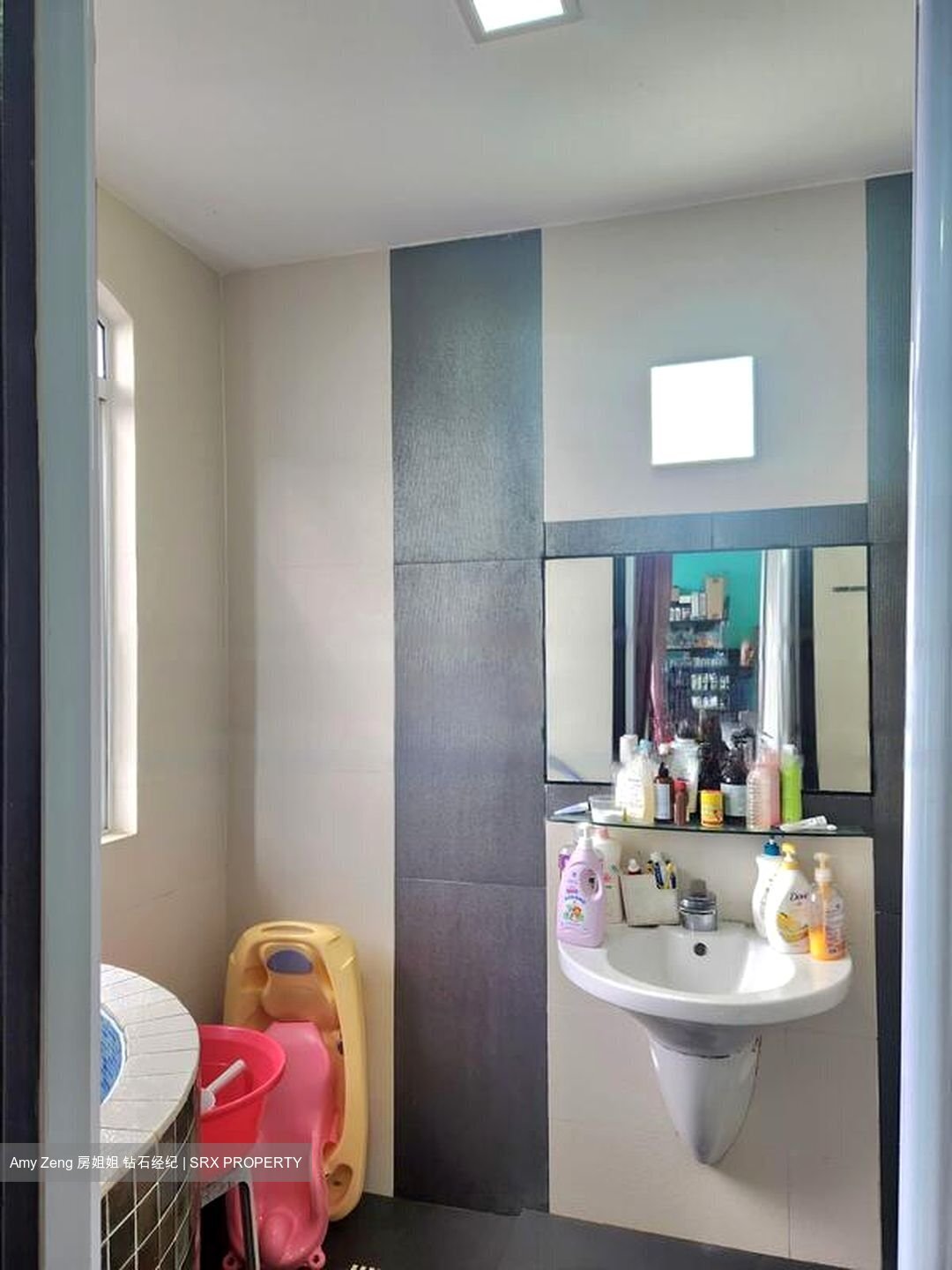 Loyang View (D17), Terrace #446019001